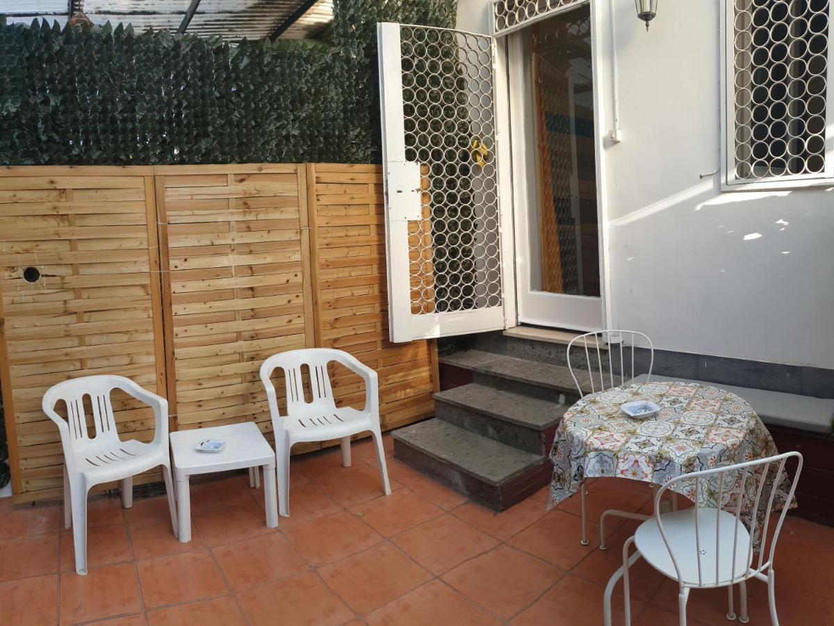 B&B Rivalta - Posillipo Neapel Exteriör bild