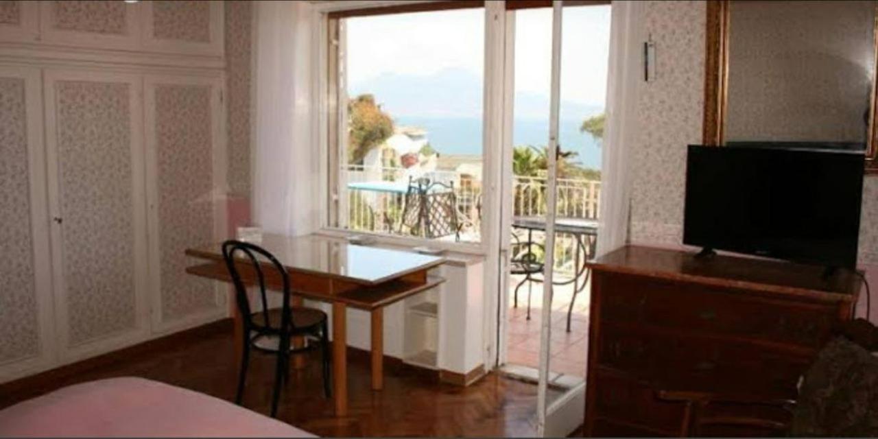 B&B Rivalta - Posillipo Neapel Exteriör bild